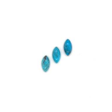 Turquoise markies cabochon 14X7mm