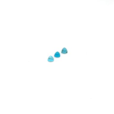 Turquoise trilliant facet 5mm